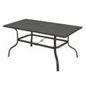 Mesa de comedor de exterior rectangular de acero con tablero de listones y orificio para sombrilla negra 160 x 90 x 74 cm